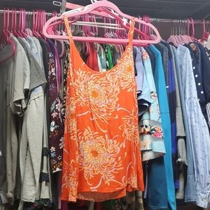 💜5/$10💜 CAbi orange mums camisole